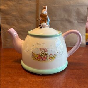 Vintage Beatrix Potter Peter Rabbit Teapot from Telafloral 2002